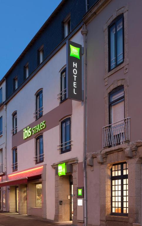 Ibis Styles Vannes Gare Centre Exterior foto