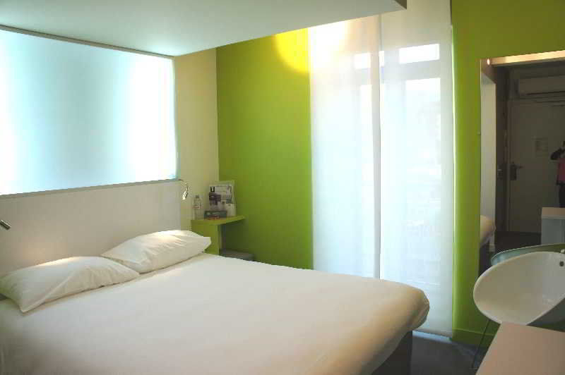 Ibis Styles Vannes Gare Centre Exterior foto